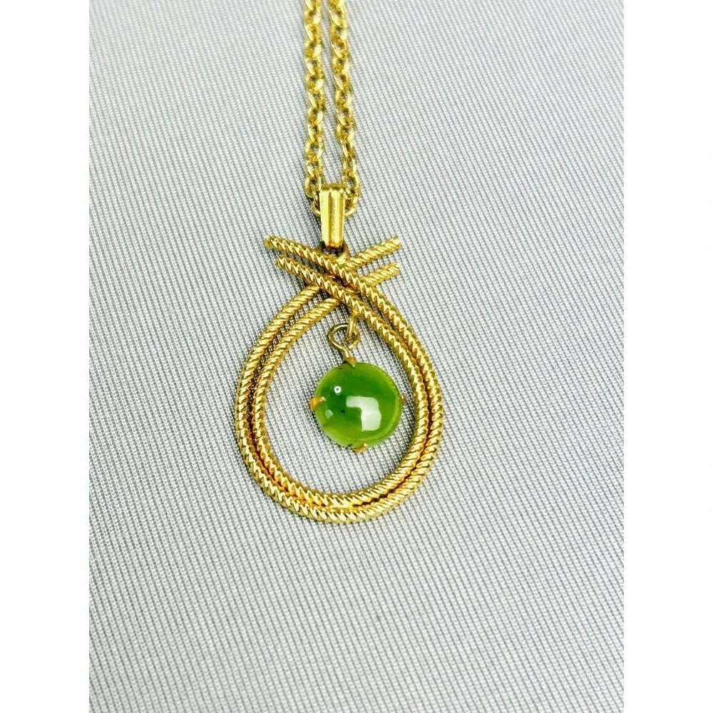 Gold Tone Green Stone Necklace Pendant With 9